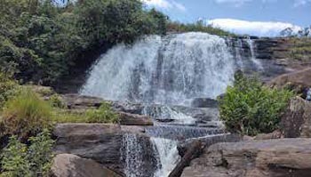 Kanthalloor waterfalls